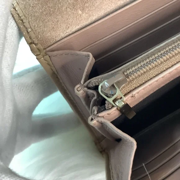 COPY - 🛍 GUCCI Blush Pink Patent Microguccissima Leather Continental Wallet🛍 - Picture 4 of 10